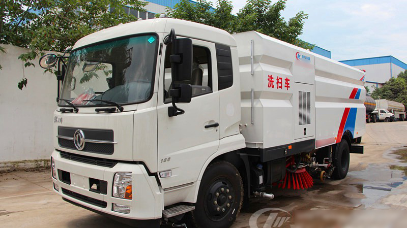 開(kāi)封市公路局程力汽車(chē)路面洗掃車(chē)采購(gòu)項(xiàng)目順利交付